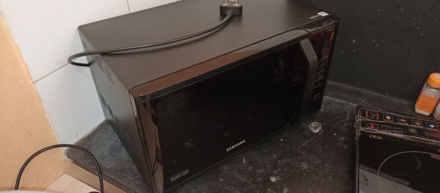 Samsung, 23 Litre, Solo Microwave Oven with Indian Auto cook Menu