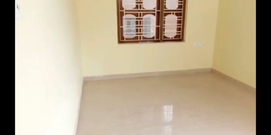 3bhk HIG flat immediate available for sale.