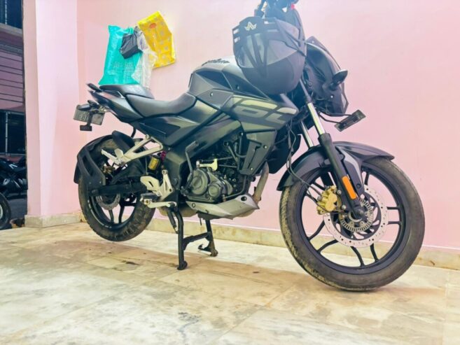 Palsar Ns 160 Bike for Rent